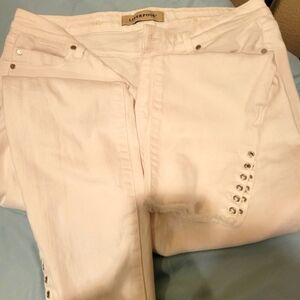 While Liverpool Cropped Pants